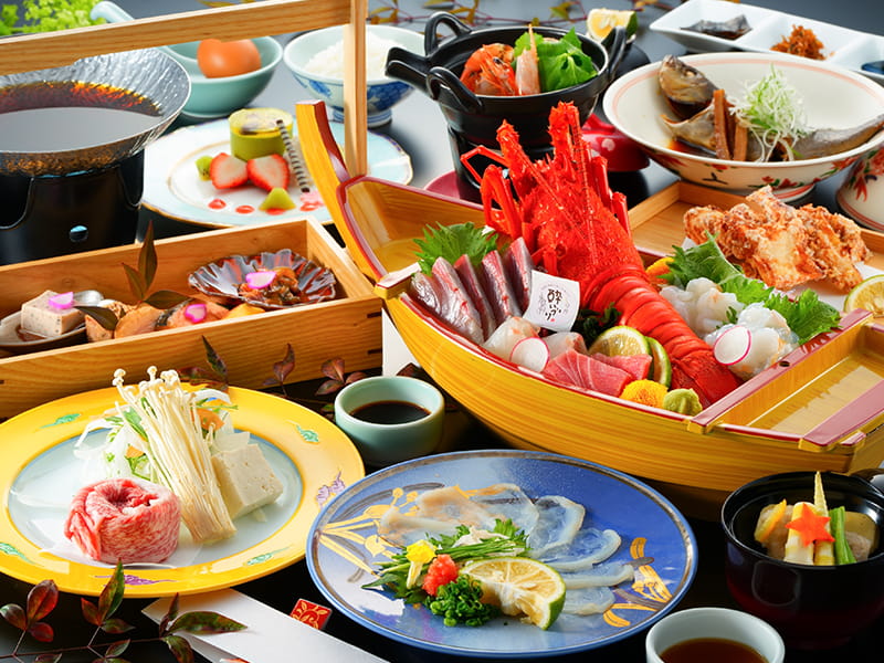 美食の宝庫・大分で贅沢グルメ旅！伊勢海老姿造り＆「おおいた和牛」、さらに河豚の唐揚げ＆薄引きに舌鼓♪